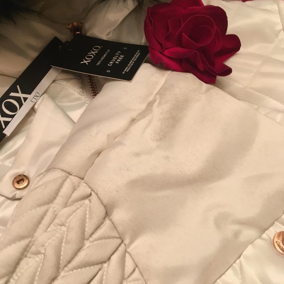 RARE gorgeous vinatge brand new satin xo xo puffer jacket with gold hardware! - Picture 16 of 16